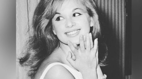 H 16χρονη Αλίκη Βουγιουκλάκη με τον πρώτο της νεανικό έρωτα