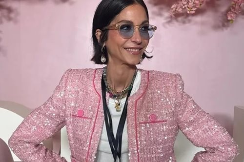 Το tweed σακάκι της Σοφίας Καρβέλα είναι η chic επιλογή που μπορείς να κάνεις αυτό το φθινόπωρο στις πρωινές σου εμφανίσεις