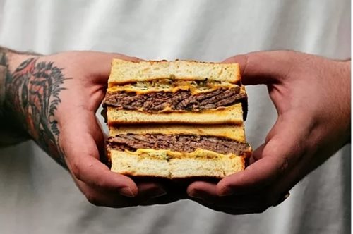 Τελικά, πού τρώει σάντουιτς η Αθήνα;