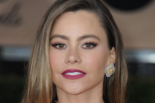 Σοφία Βεργκάρα: 30 χρόνια πριν με κατακόκκινο φόρεμα