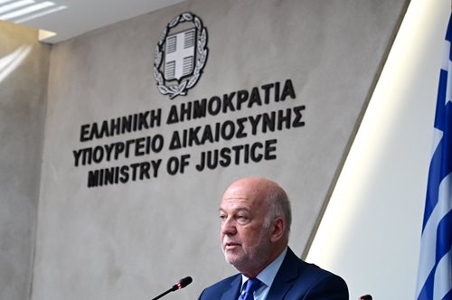 Γιώργος Φλωρίδης: Έρχεται 