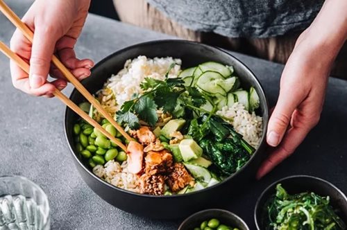 Αυτό το τρόφιμο συνδέεται με την απώλεια βάρους και πιο λεπτή μέση