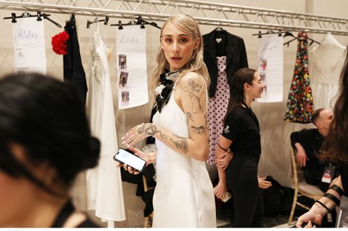 Κιάρα Μαρκέζη: Η εγγονή του Άκη Τσοχατζόπουλου στην πασαρέλα της Athens Fashion Week