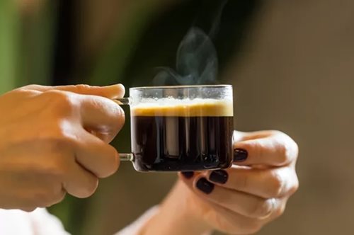 Τέσσερα λάθη στην κατανάλωση καφέ σύμφωνα με τη διατροφολόγο