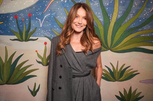 Κάρλα Μπρούνι: Η αλήθεια πίσω από το οικογενειακό μυστικό που σημάδεψε τη ζωή της