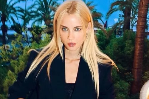 Σαν σταρ του σινεμά: Η Δούκισσα Νομικού έλαμψε στις Κάννες υιοθετώντας 3 διαφορετικά beauty trends