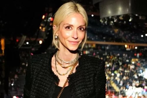 Το αγαπημένο color combo της Σοφίας Καρβέλα που θέλουμε να αντιγράψουμε