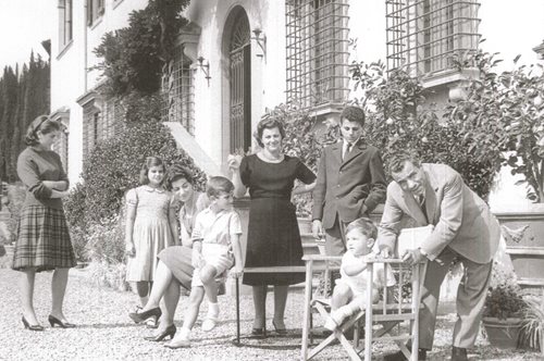 Βάντα Φεραγκάμο: Η σιδηρά κυρία της ιταλικής μόδας μετέτρεψε την ιταλική εταιρεία υποδημάτων του συζύγου της σε αυτοκρατορία