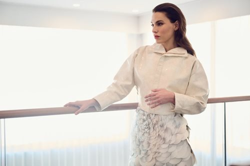 Η Mελία Κράιλινγκ, ambassador των Beauty Stars with Attitude 2024, φωτογραφίζεται αποκλειστικά για την Madame Figaro