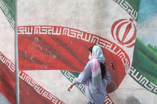 Ιράν: εξήντα κορίτσια δηλητηριάστηκαν ξανά μες στις σχολικές αίθουσες από τοξικά αέρια