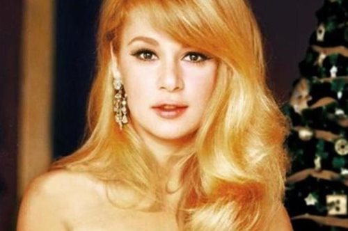 Αλίκη Βουγιουκλάκη: Το σπάνιο στιγμιότυπο με τον δεύτερο σύζυγό της, Γιώργο Ηλιάδη στο Λονδίνο