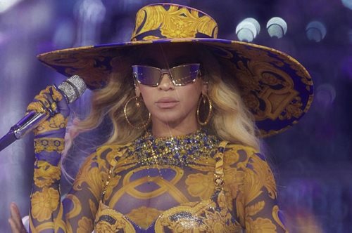 5 διάσημες γυναίκες που αποτελούν έμπνευση για τις γυναίκες του σήμερα