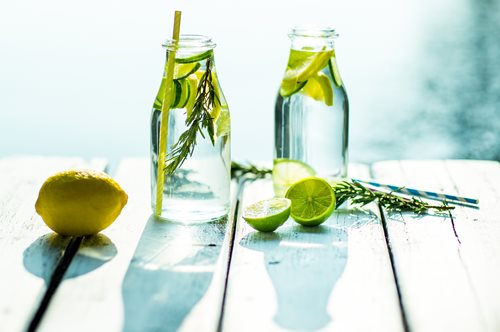 To no1 ρόφημα για ενυδάτωση το καλοκαίρι - Όχι δεν είναι το νερό