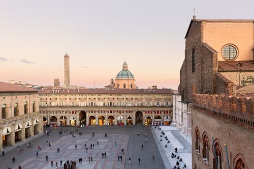 Μπολόνια: Τρεις λόγοι για να επισκεφθείς αυτή την άνοιξη την 