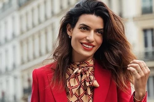 Η Η&Μ καμπαρντίνα που δεν αποχωρίζεται φέτος την άνοιξη η Τόνια Σωτηροπούλου