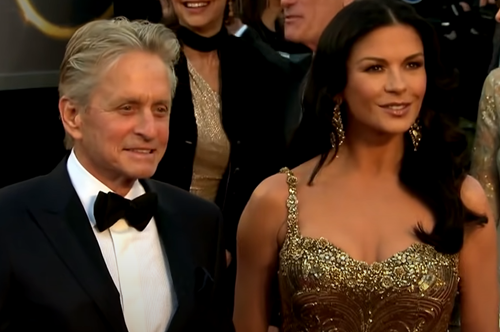 Κάθριν Ζέτα-Τζόουνς - Μάικλ Ντάγκλας: Έχουν την ίδια μέρα γενέθλια και το γιόρτασαν με μια βόλτα με το ιδιωτικό jet τους