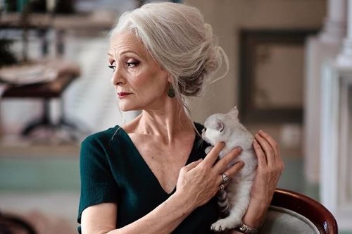 Το πρακτορείο μοντέλων που συνεργάζεται με μοντέλα από 45 έως 80 ετών