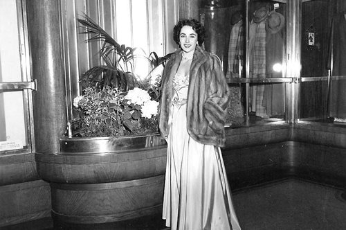 Η μέρα που η Ελίζαμπεθ Τέιλορ πήγε σε κλινική αποτοξίνωσης, ήταν η μέρα που άλλαξε η ζωή της: 