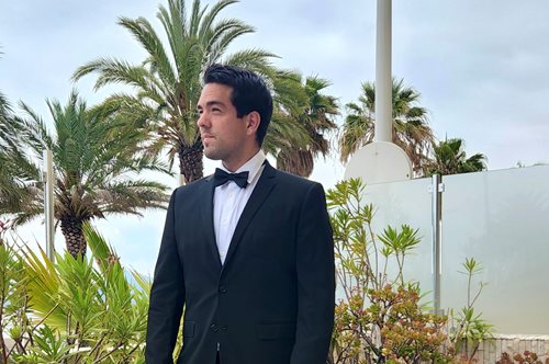 O παραγωγός που διώχθηκε από το κόκκινο χαλί των Καννών επειδή φορούσε loafers