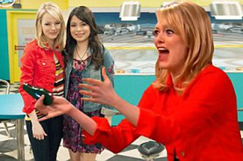 Όταν η Έμα Στόουν έπαιζε στην εφηβική σειρά iCarly