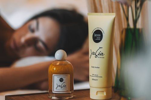 LAOUTA: Το νέο Body Butter Γαζία κλείνει το άρωμα της παλιάς Αθήνας σε ένα μπουκάλι