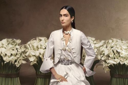 Φρίντα Κάλο: Ο οίκος Dior εξυμνεί το μοναδικό στυλ της