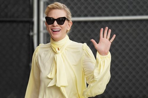 Κέιτ Μπλάνσετ: Ο πιο κομψός πειραματισμός με το πιο απρόσμενο τζιν