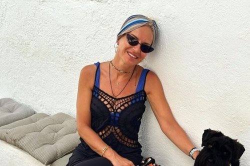 Πιο εξοικειωμένη από ποτέ με την εικόνα της η Μαρία Μπεκατώρου | Ανάρτησε φωτογραφία με μπικίνι χωρίς ρετούς