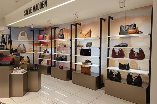 Η Steve Madden άνοιξε το νέο της corner στο Attica City Link