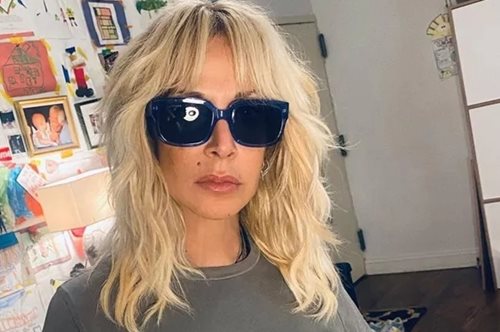 Άννα Βίσση: Στους Παξούς με τον Χριστόφορο Παπακαλιάτη - Το φωτογραφικό άλμπουμ των διακοπών της