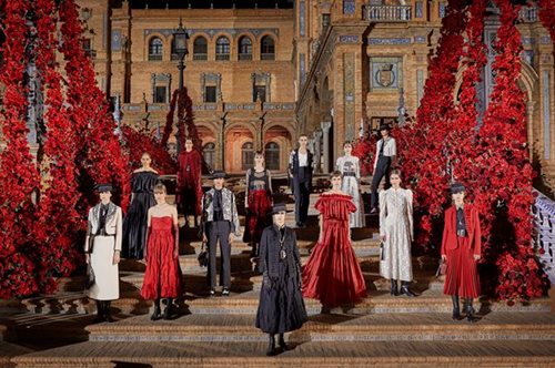 Dior Cruise 2023 | Στον ρυθμό της Ανδαλουσίας και με ισπανικό ταμπεραμέντο η νέα συλλογή