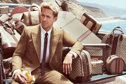 O Ράιαν Γκόσλινγκ ταξιδεύει για το σπίτι των Gucci