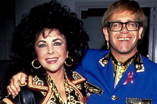 Ελίζαμπεθ Τέιλορ- Έλτον Τζον: Η τρυφερή φωτογραφία τους 30 χρόνια πριν όταν αγωνίζονταν  κατά του HIV/AIDS