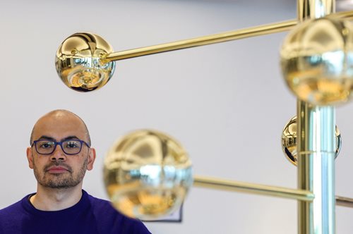 Νόμπελ Χημείας: Ποιος είναι ο Ντέμης Χασάμπης, ο κυπριακής καταγωγής επιστήμονας που τιμήθηκε;