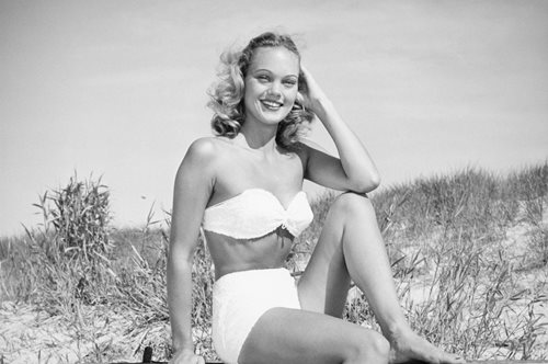 Το πρώτο κορίτσι που δέχτηκε να ποζάρει με μπικίνι, όταν όλα τα μοντέλα αρνήθηκαν