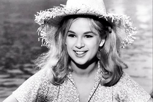 H Αλίκη Βουγιουκλάκη λίγες ώρες μετά τη γέννηση του γιου της - Συγκλονίζει η εξομολόγησή της από το μαιευτήριο