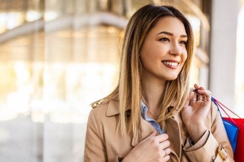 Οι 3 τάσεις της μόδας που αξίζει σίγουρα να υιοθετήσεις φέτος την άνοιξη