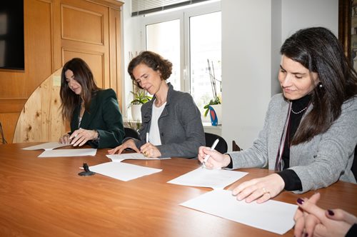 Μνημόνιο συνεργασίας για το μέλλον της κομμωτικής: Επένδυση στη νέα γενιά δημιουργών