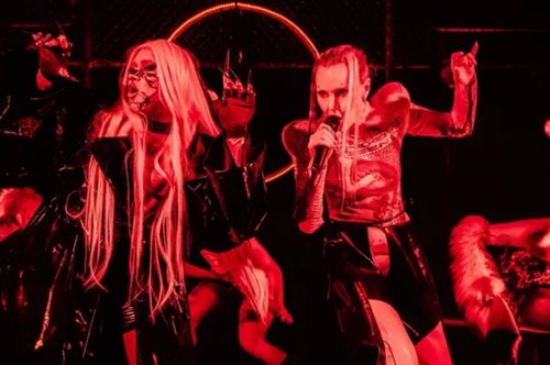 Τάμτα, τι κάνει μια pop ντίβα σε ένα από τα πιο underground techno clubs της Αθήνας;