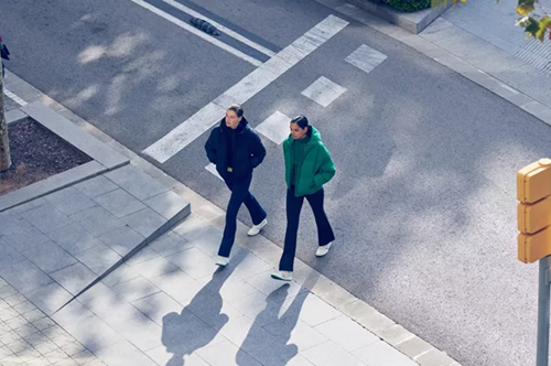 Η τέχνη του αθλητικού στιλ: 10 κομμάτια από τη φθινοπωρινή συλλογή της Oysho για άνετες και στιλάτες εμφανίσεις