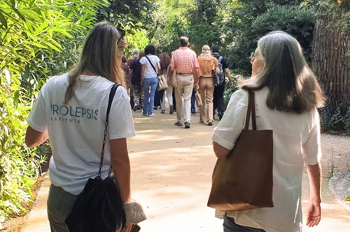 Η Αντιμετώπιση της Μοναξιάς και της Κοινωνικής Απομόνωσης στην Τρίτη Ηλικία: Πρόγραμμα Φιλία σε κάθε Ηλικία