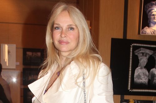 Μαρί Κωνσταντάτου: Φόρεσε το total black κοστούμι όπως μόνο εκείνη ξέρει