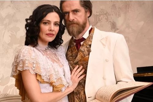 Μαριλίτα Λαμπροπούλου: Οι πρώτες εικόνες από την παράσταση με τον Δημήτρη Λάλο