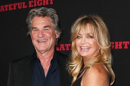 Πόσο θαυμάζουμε αυτόν τον σπάνιο διάσημο έρωτα που κρατάει 40 χρόνια και είναι ακόμα 