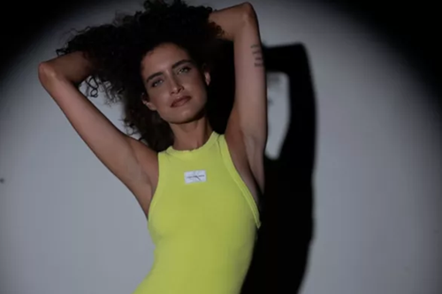 Τα Hero Pieces του Calvin Klein: Γιατί πρέπει να προσθέσεις ένα bodycon φόρεμα στην γκαρνταρόμπα σου
