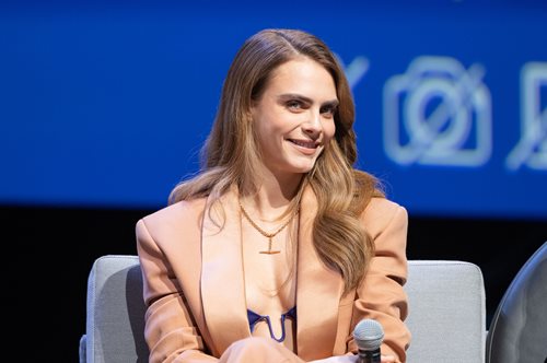 Κάρα Ντελεβίν: Η παράδοξη δωρεά που πραγματοποίησε προς την επιστημονική κοινότητα