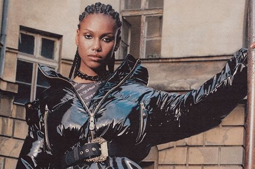 Versace Jeans Couture: Η μοναδική punk συλλογή Φθινόπωρο-Χειμώνας 2023