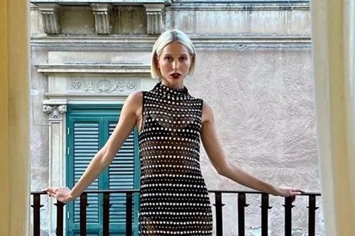 H μικρή λεπτομέρεια που θα κάνει ένα κοστούμι να δείξει εξαιρετικά σέξι: Η συμβουλή της Μαρίας Ολυμπίας