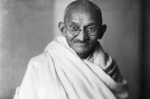 Οι επιστολές του Γκάντι προς τον Χίτλερ- μια κραυγή για την Ειρήνη