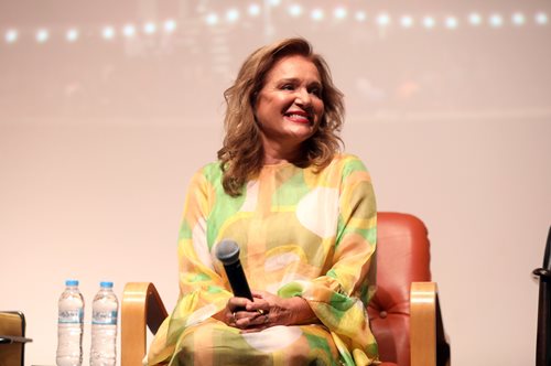 Πριν 32 χρόνια: Η πρώτη τηλεοπτική εμφάνιση της Μαρίας Καβογιάννη πλάι στην Άννα Συνοδινού